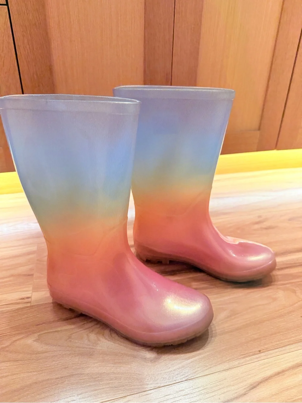 Cat & Jack Kids' Rainbow Ombre Pink Blue Rain Boots- Size 3